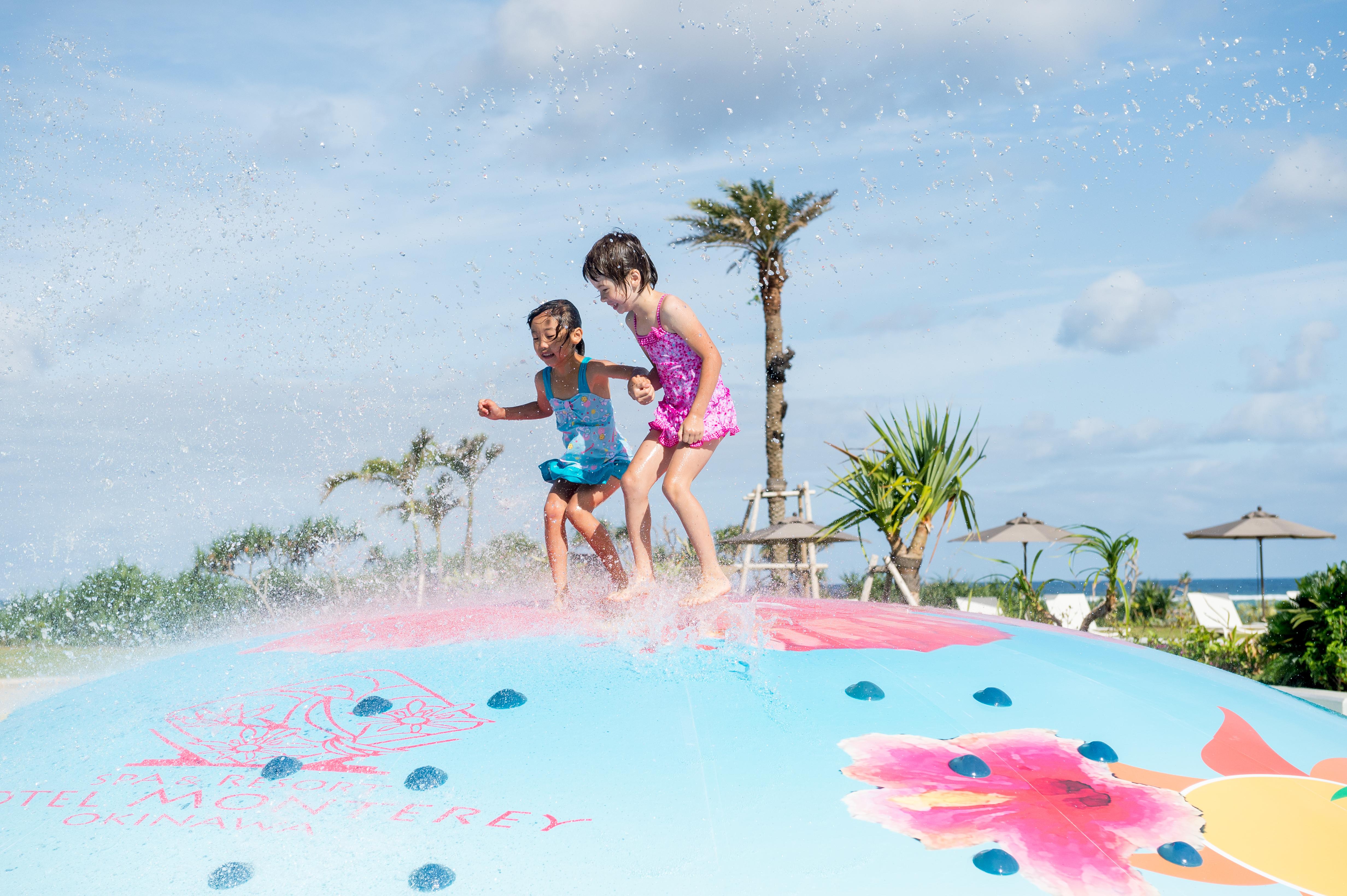 منتجع وسبا فندق مونتيري أوكيناوا أونا المظهر الخارجي الصورة Splash Island