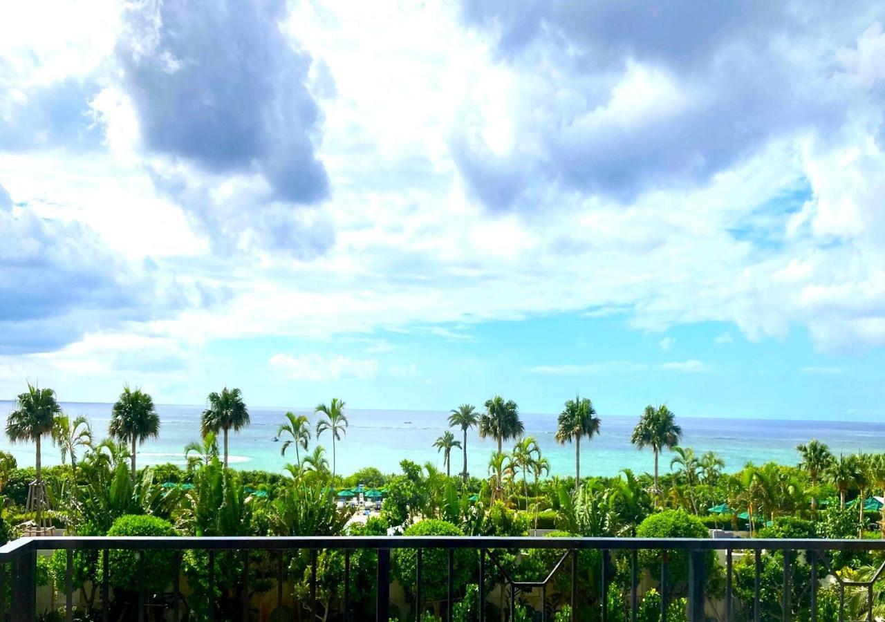 منتجع وسبا فندق مونتيري أوكيناوا أونا المظهر الخارجي الصورة View of the Atlantic Ocean from the Boca Raton Resort