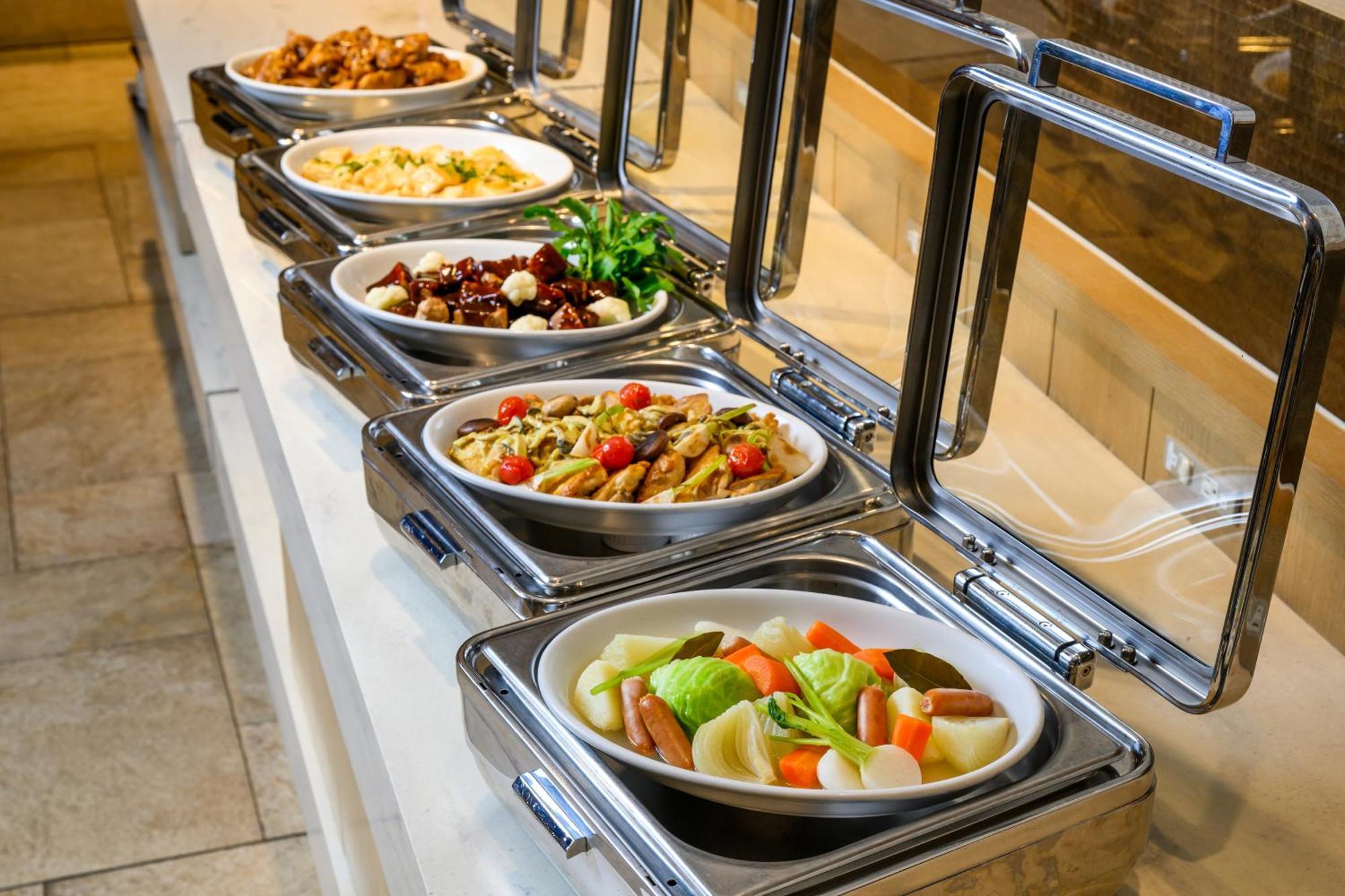 منتجع وسبا فندق مونتيري أوكيناوا أونا المظهر الخارجي الصورة A chafing dish buffet