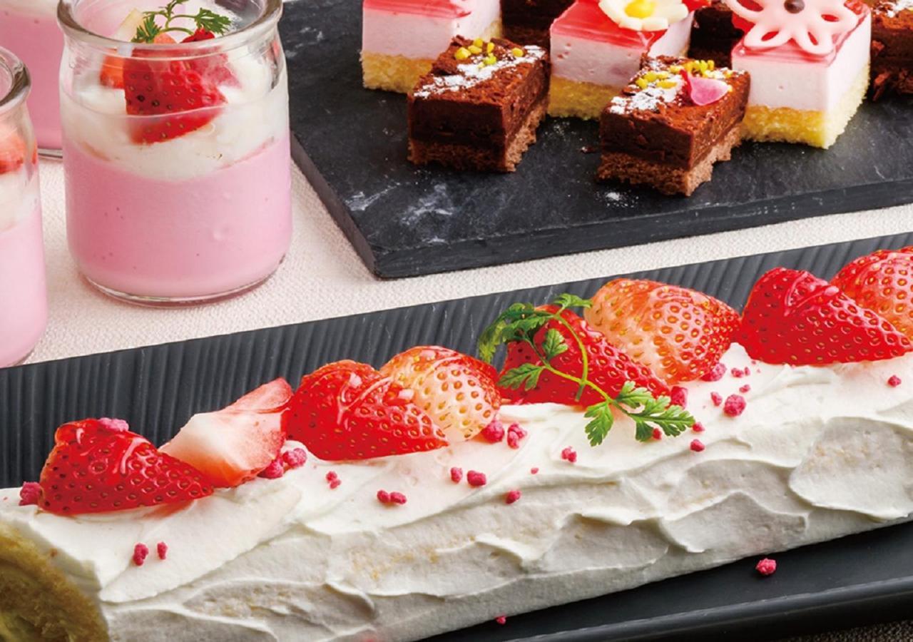منتجع وسبا فندق مونتيري أوكيناوا أونا المظهر الخارجي الصورة A strawberry parfait